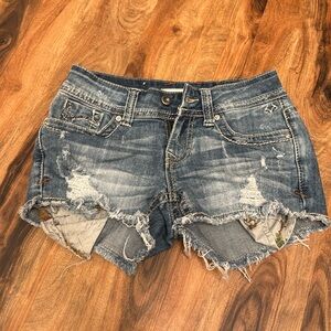 Size 25 Realtree denim shorts